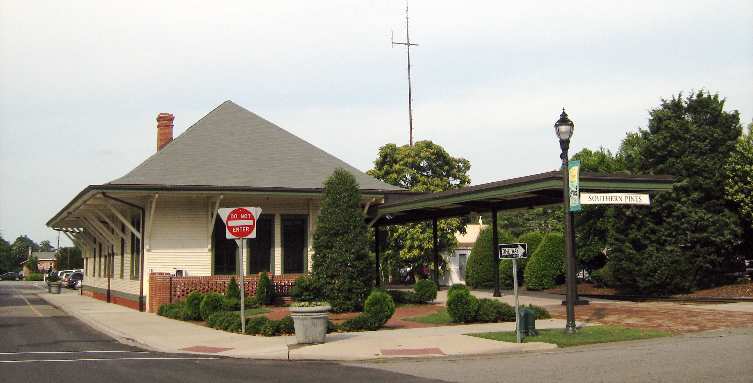 Southern Pines Town Car and Limousine Service Carolina Car Service