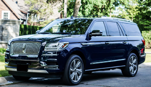 Lincoln Navigator L Reserve exterior